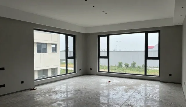 如何选择适合的清洁维护配套服务?